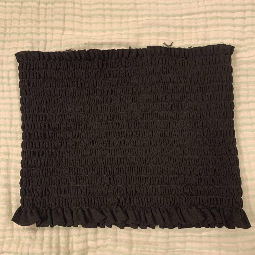 Black Tube Top From Boohoo worn only once Size S/M